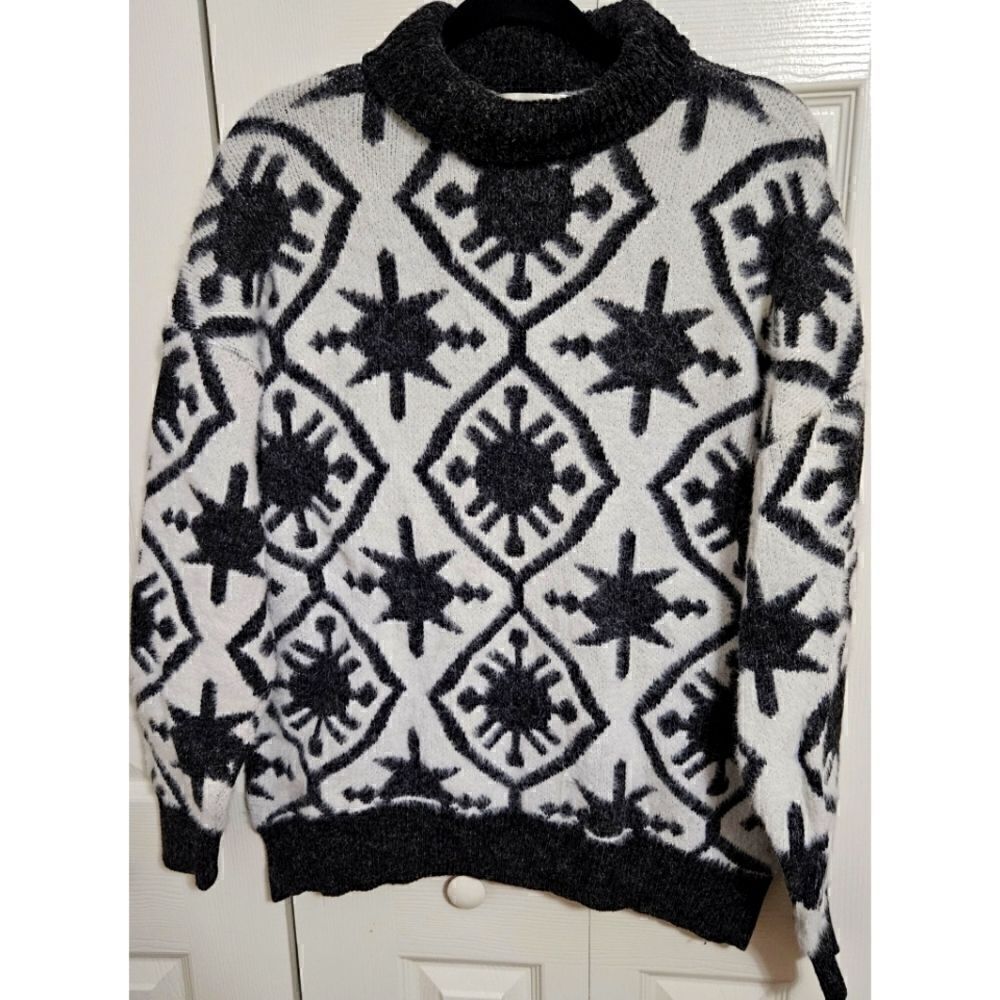 Women's Winter Snowflake Sweater/EUC/By Simply Couture/Size L